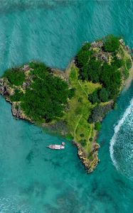 Preview wallpaper island, heart, ocean, view from above