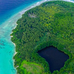 Preview wallpaper island, lagoon, aerial view, ocean, tropics