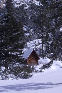 Preview wallpaper izba, wood, mountains, coniferous, snow