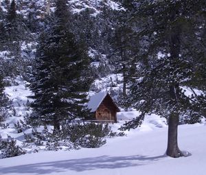 Preview wallpaper izba, wood, mountains, coniferous, snow