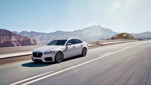 Preview wallpaper jaguar, xf s, awd, white, side view, movement