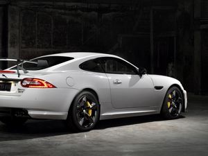 Preview wallpaper jaguar, xkr-s, gt, white, car, side view