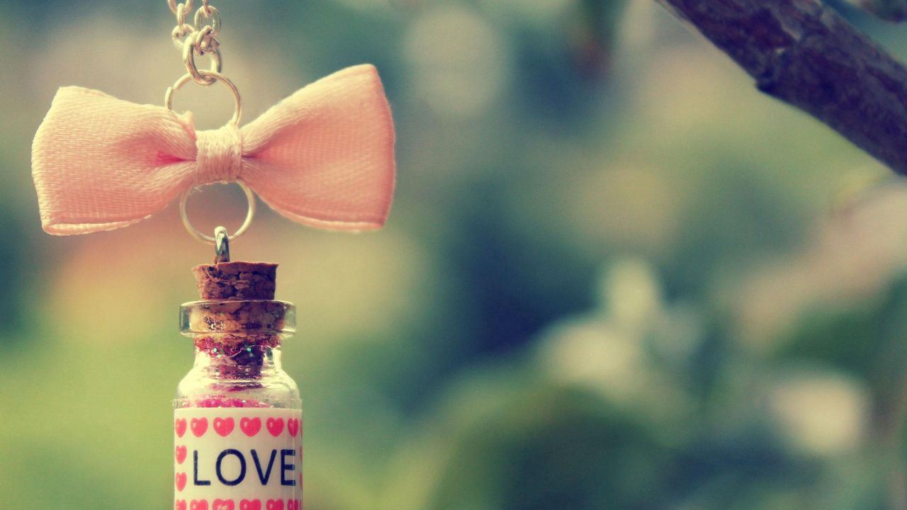 Wallpaper jar, pendant, ribbon, shape, love