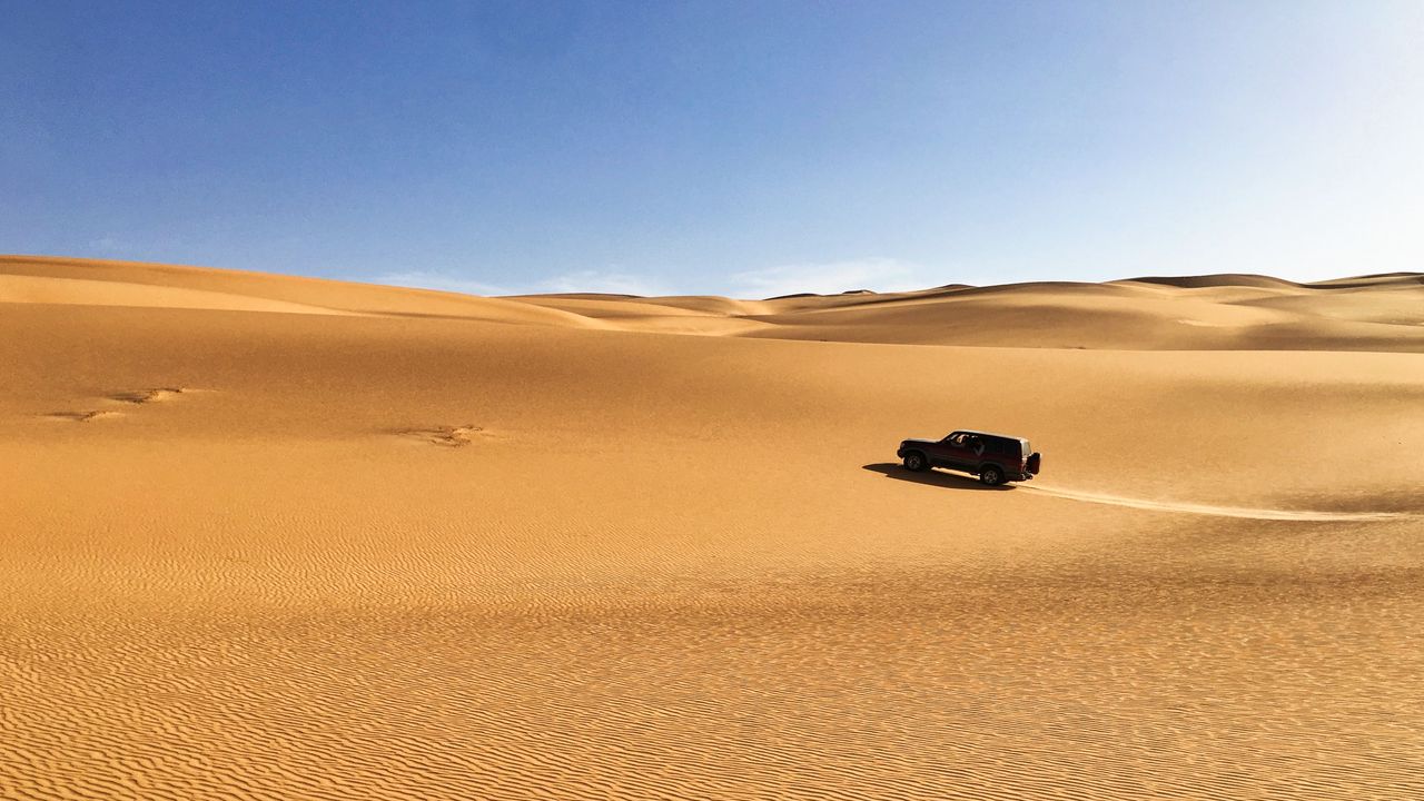 Wallpaper jeep, car, desert, sand, traces