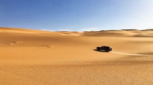 Preview wallpaper jeep, car, desert, sand, traces