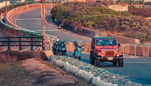 Preview wallpaper jeep, car, road, bridge