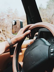 Preview wallpaper jeep, hand, steering wheel, salon