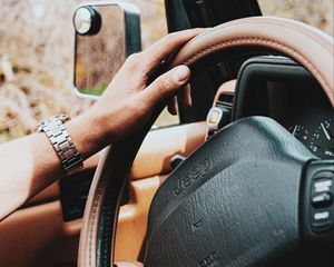 Preview wallpaper jeep, hand, steering wheel, salon