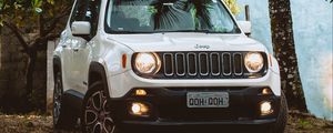 Preview wallpaper jeep renegade, jeep, car, suv, white, trees