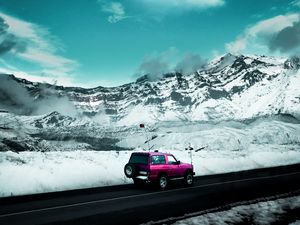 Preview wallpaper jeep, suv, side view, road, mountains, snow
