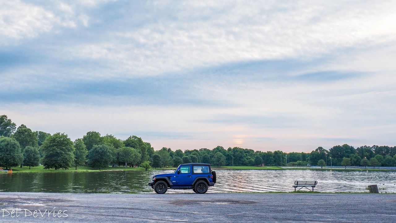 Wallpaper jeep wrangler, car, blue, lake, shore