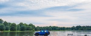 Preview wallpaper jeep wrangler, car, blue, lake, shore