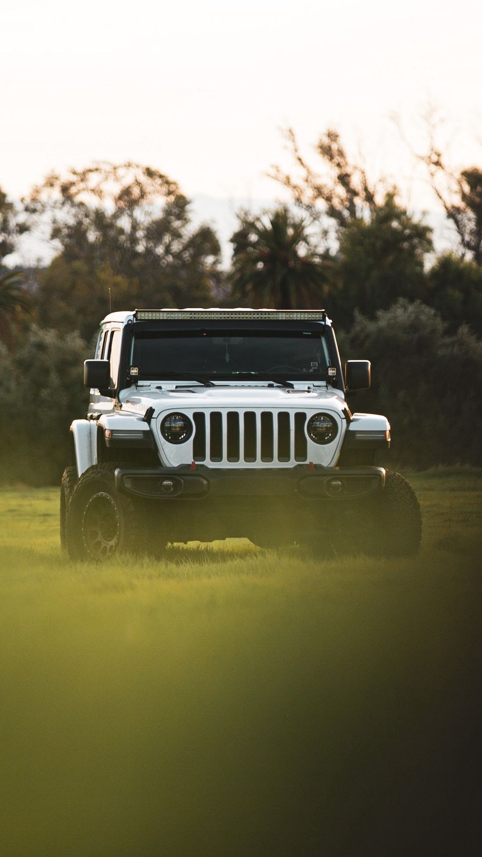Download Wallpaper 938x1668 Jeep Wrangler Jeep Car Suv White Iphone 8 7 6s 6 For Parallax Hd Background