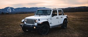 Preview wallpaper jeep wrangler, jeep, car, lights, white