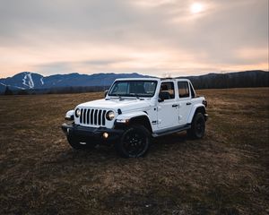 Preview wallpaper jeep wrangler, jeep, car, lights, white