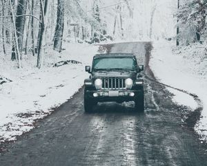 Preview wallpaper jeep wrangler, jeep, car, suv, road, snow