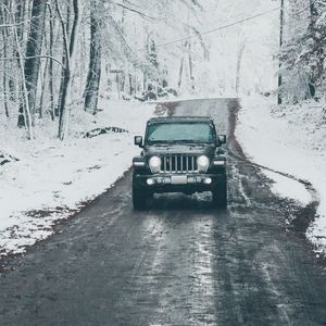 Preview wallpaper jeep wrangler, jeep, car, suv, road, snow