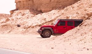 Preview wallpaper jeep wrangler, jeep, car, suv, red, rock