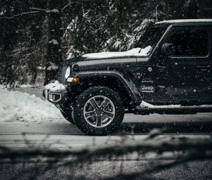 Preview wallpaper jeep wrangler, jeep, car, suv, black, snow