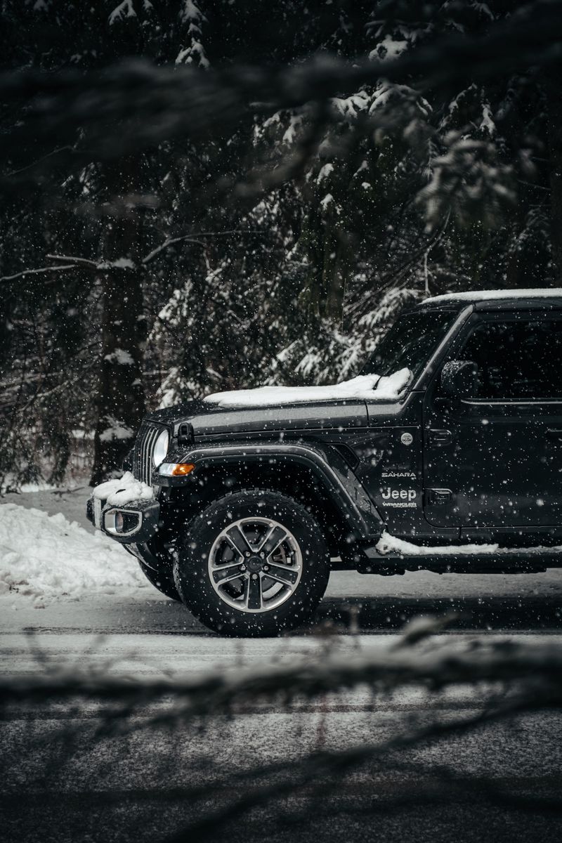 Download wallpaper 800x1200 jeep wrangler, jeep, car, suv, black, snow  iphone 4s/4 for parallax hd background