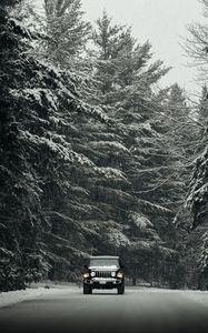 Preview wallpaper jeep wrangler, jeep, car, suv, black, snow, road