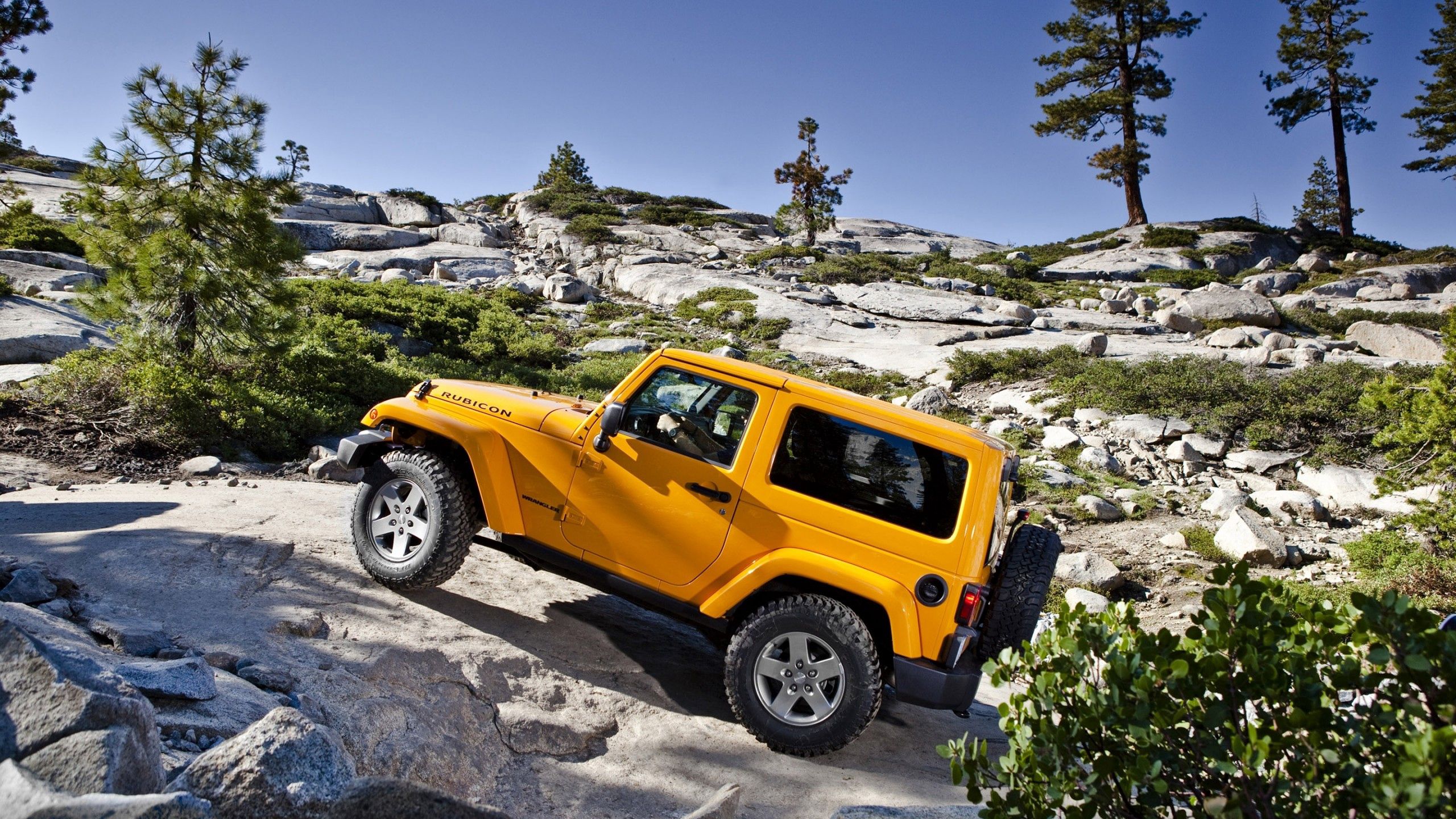 Download Wallpaper 2560x1440 Jeep Wrangler Yellow Mountains Widescreen 16 9 Hd Background