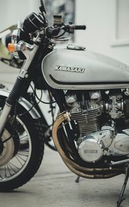 Preview wallpaper kawasaki, motorcycle, retro, vintage, motor