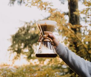 Preview wallpaper kemex, coffee, drink, glass, hand