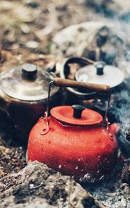 Preview wallpaper kettle, fire, stones