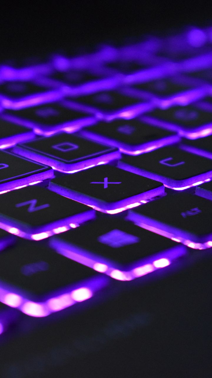 Bạn muốn tìm kiếm một hình nền đẹp cho màn hình điện thoại của mình? Hãy lựa chọn đến hình nền 720x1280 keyboard, backlight, purple samsung. Với sự kết hợp tuyệt vời giữa màu tím và họa tiết độc đáo, hình nền này sẽ khiến màn hình điện thoại của bạn trở nên lung linh hơn bao giờ hết.