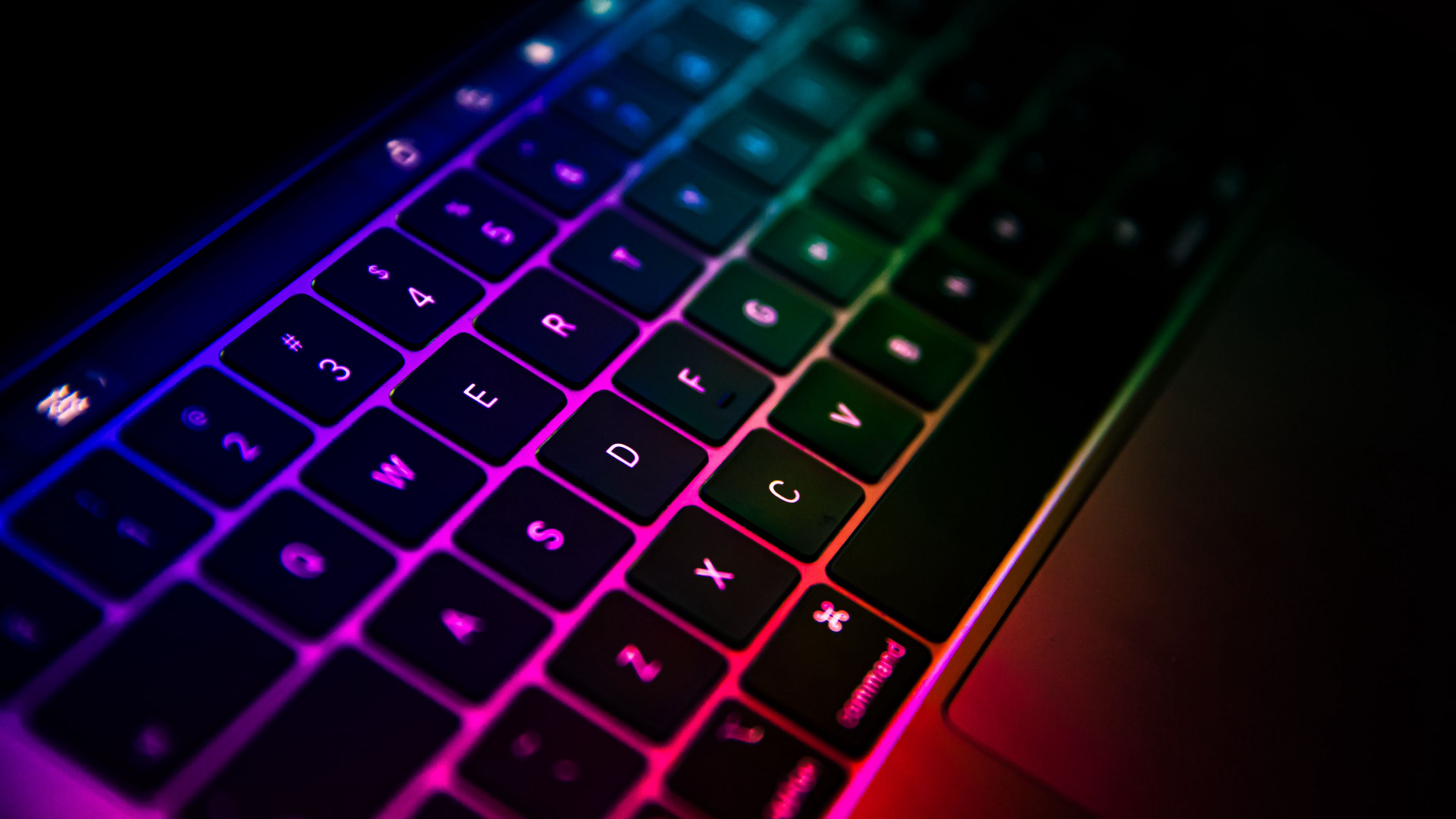 Tải ngay hình nền bàn phím đa sắc độ phân giải cao 3840x2160 để làm đẹp màn hình máy tính hay laptop của bạn. Với sắc màu đa dạng, hình nền sẽ giúp tạo ra không gian làm việc sáng tạo và tươi mới, giúp bạn làm việc hiệu quả hơn.