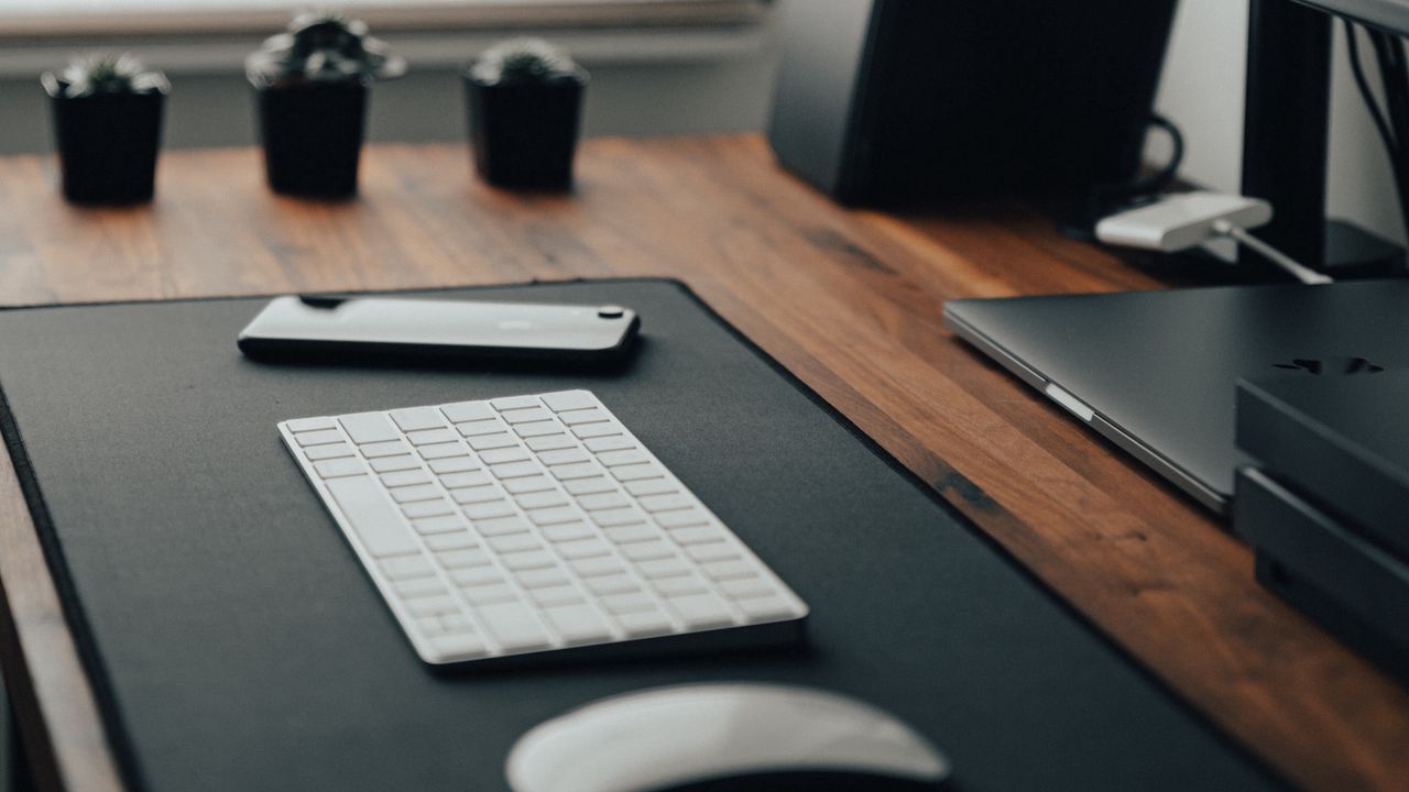 Wallpaper keyboard, telephone, desktop, technology