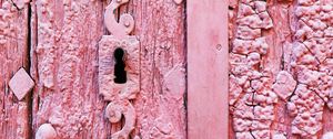 Preview wallpaper keyhole, door, pink, shabby, old