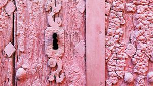 Preview wallpaper keyhole, door, pink, shabby, old