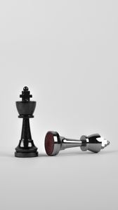 Preview wallpaper king, chess, chess pieces, minimalism