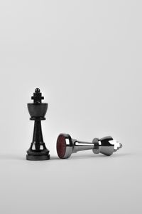 Preview wallpaper king, chess, chess pieces, minimalism