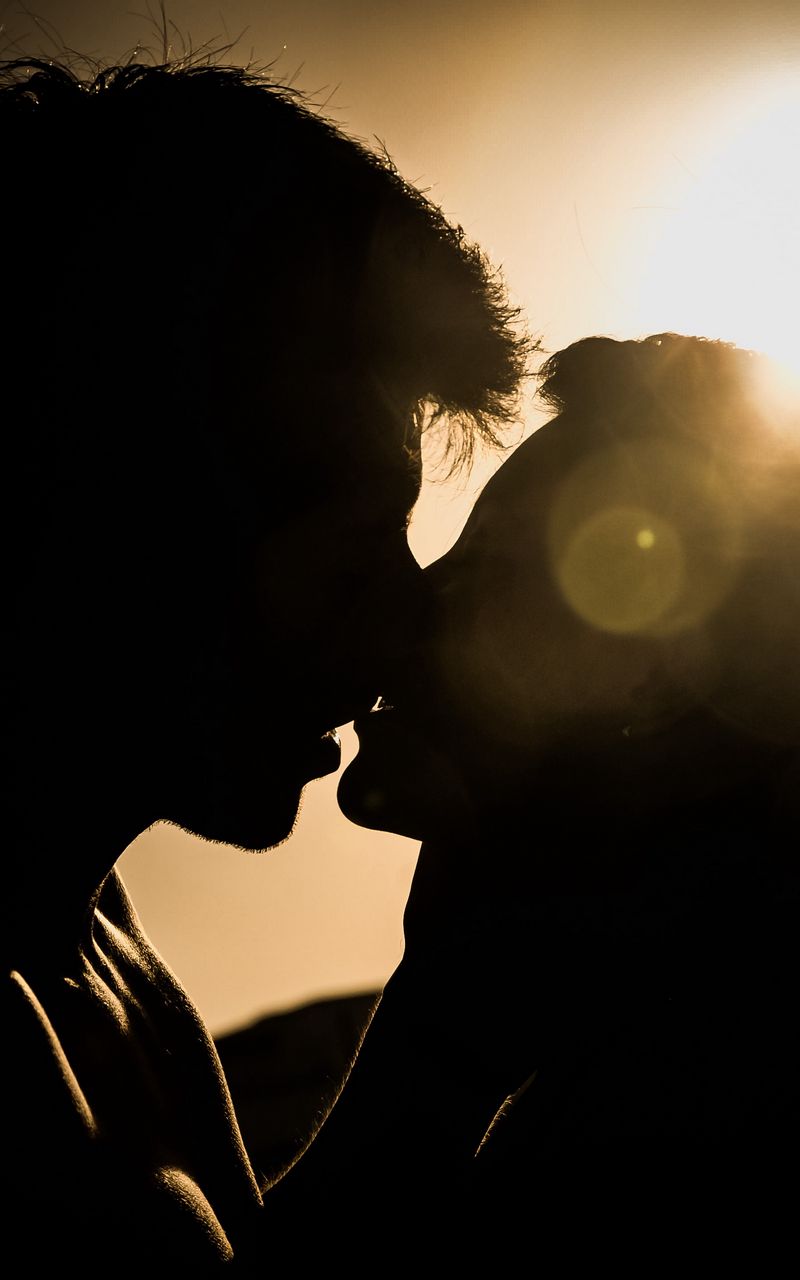 HD wallpaper: couple, love, kissing | Wallpaper Flare