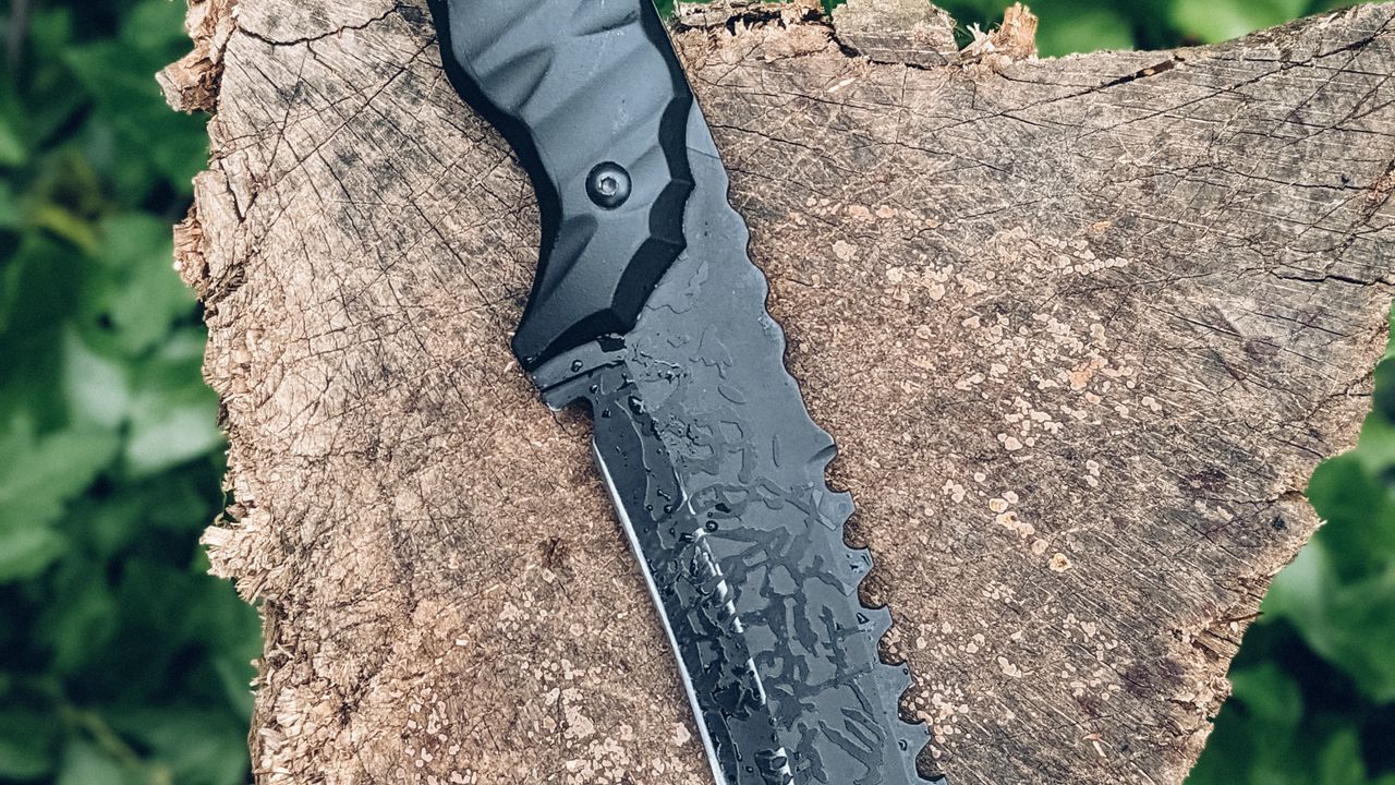 Wallpaper knife, weapon, log, wood