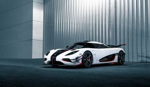 Preview wallpaper koenigsegg, one, side view