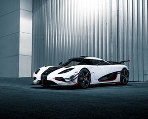 Preview wallpaper koenigsegg, one, side view