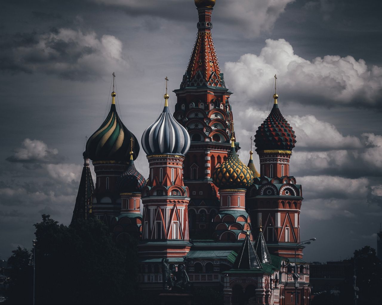 Download wallpaper 1280x1024 kremlin, buildings, architecture, moscow ...