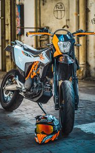 Preview wallpaper ktm 690 smc, ktm, motorcycle, motorcyclist, helmet