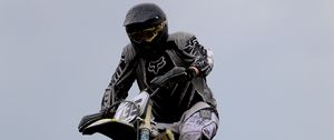 Preview wallpaper ktm, motorcycle, bike, motorcyclist, stunt, jump
