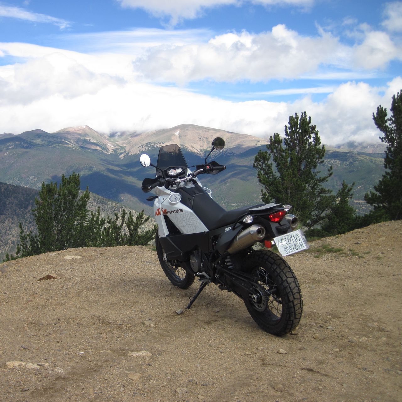 1280x1280 Wallpaper ktm, motorcycle, bike, moto, white, cliff