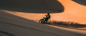 Preview wallpaper ktm, motorcycle, motorcyclist, rally, desert, sand