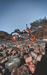 Preview wallpaper ktm, motorcycle, stones, trees