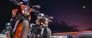 Preview wallpaper ktm, motorcycles, bikes, orange, road, night