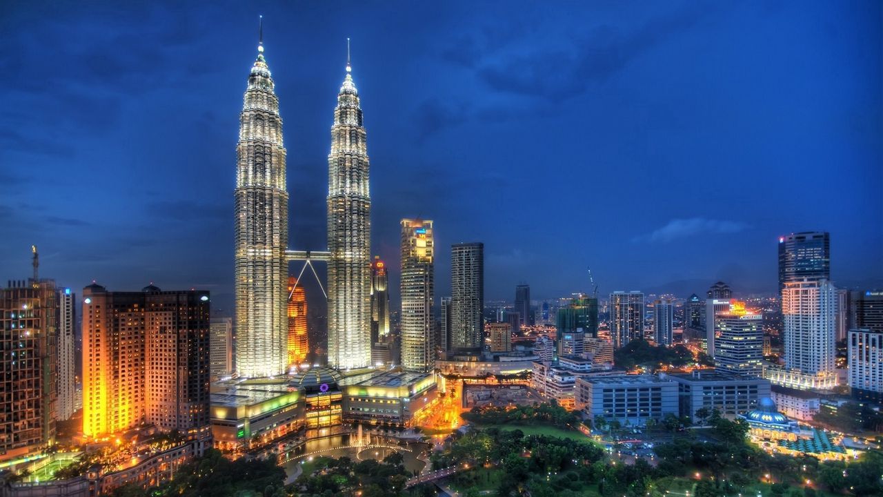 Wallpaper kuala lumpur, malaysia, skyscrapers, night, city lights