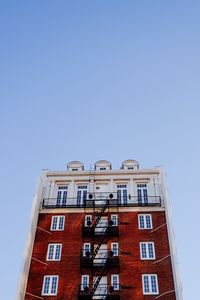 Preview wallpaper ladder, building, sky