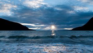 Preview wallpaper lake baikal, sunset, surf